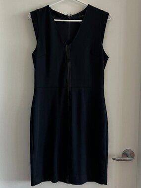 Banana Republic Navy Sheath Dress Faux Leather Trim V-Neck Size 6